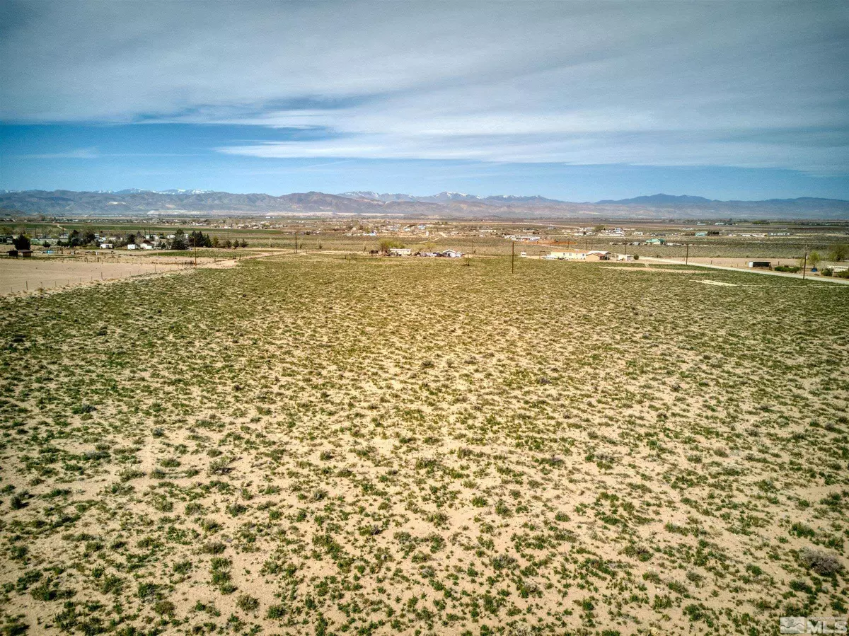 Yerington, NV 89447-9438,34 Shirley Ln