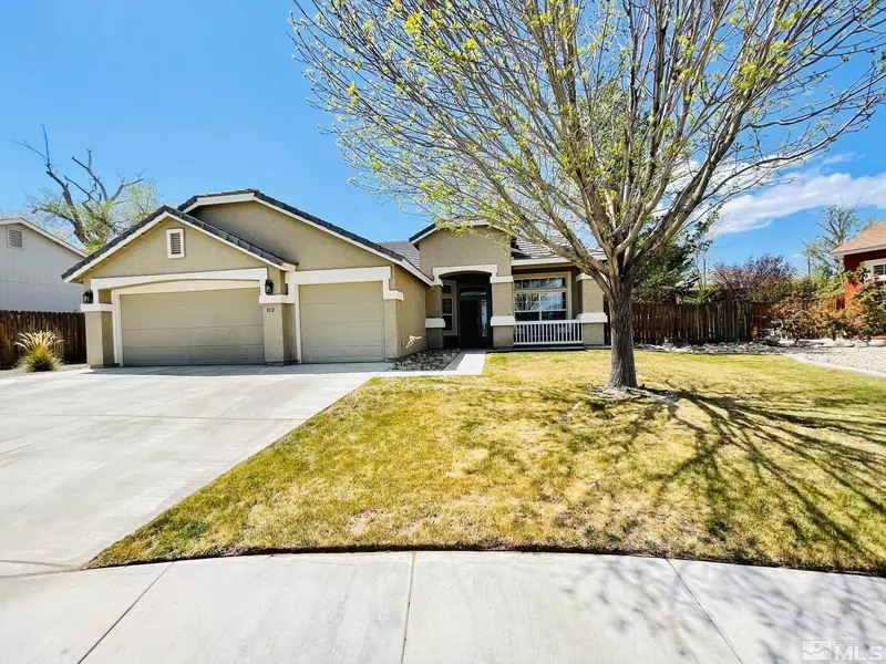 912 Desert Breeze Way, Fernley, NV 89408-8431