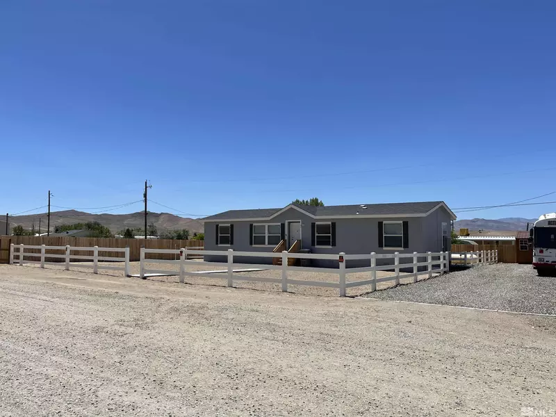 53 Whiteface, Yerington, NV 89447