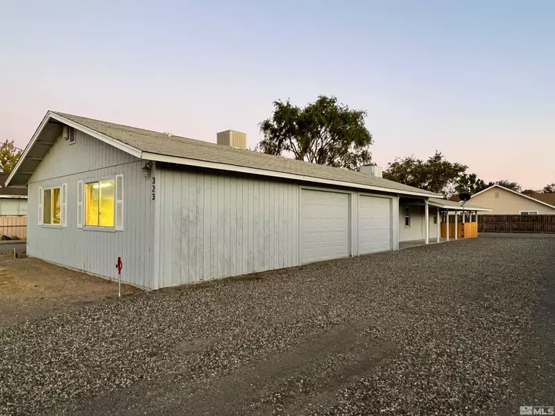 323 Pearl St, Yerington, NV 89447