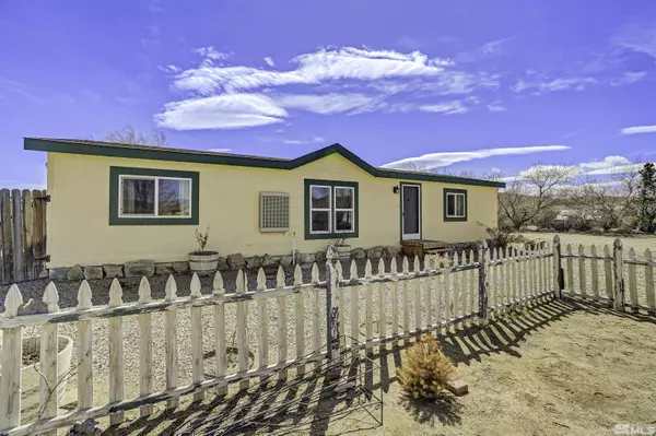 303 Phyllis Way, Stagecoach, NV 89429