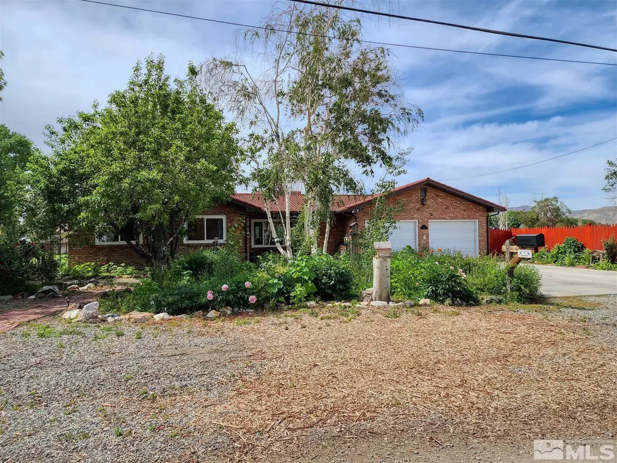 Yerington, NV 89447-2170,15 Fairway Drive