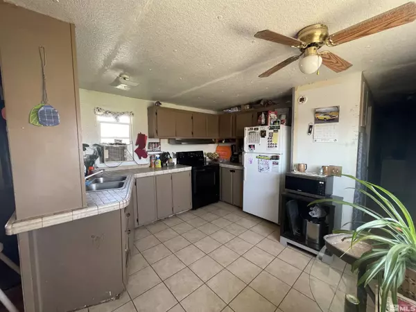 Battle Mountain, NV 89820,1885 Tina Ct