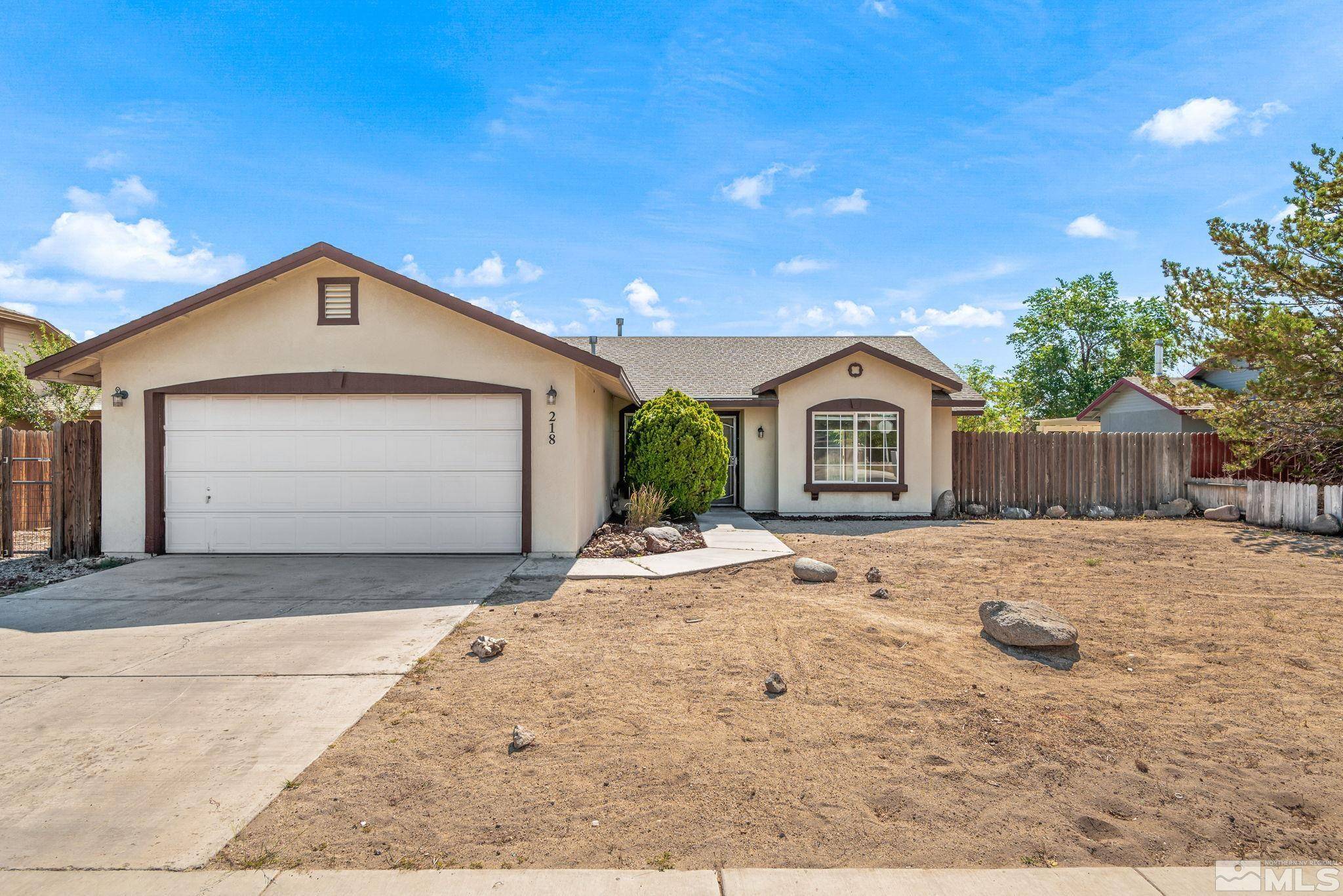 218 Fernwood Dr, Fernley, NV 89408