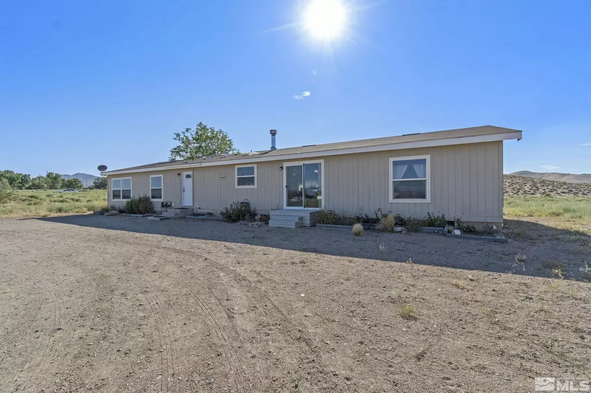 Yerington, NV 89447,7 Robin Road