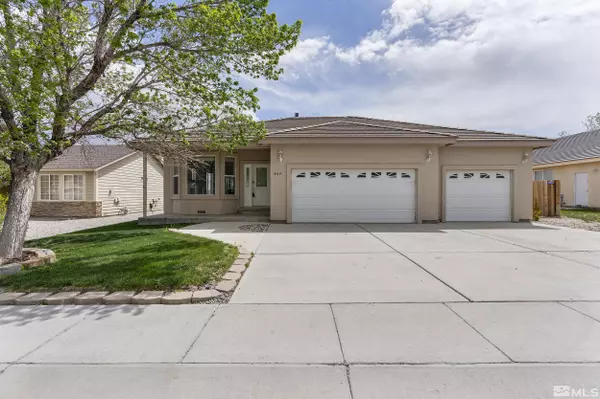 444 Dog Leg Dr, Fernley, NV 89408