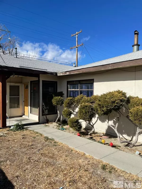 401 Baker St, Hawthorne, NV 89415