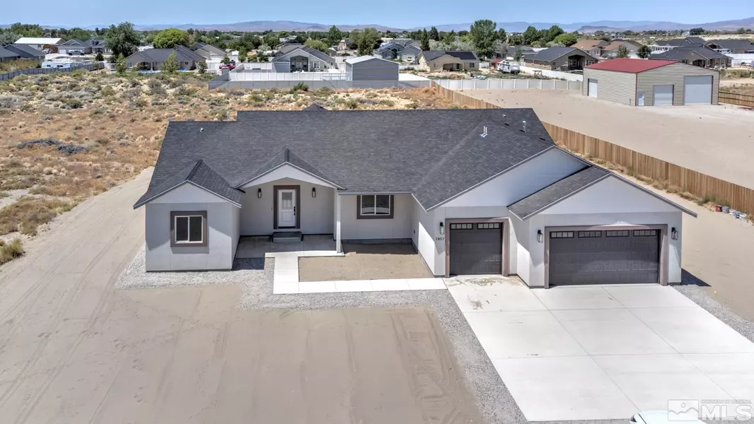 1857 Davis Ln, Fallon, NV 89406