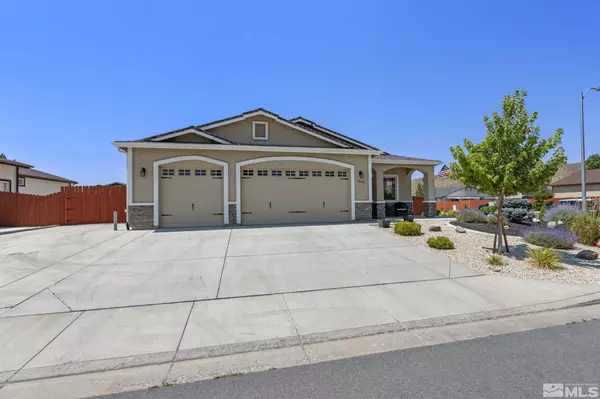 18520 Silverbell Ct, Reno, NV 89508