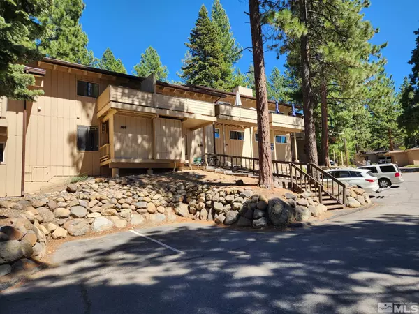 Incline Village, NV 89451,321 Ski Way #166