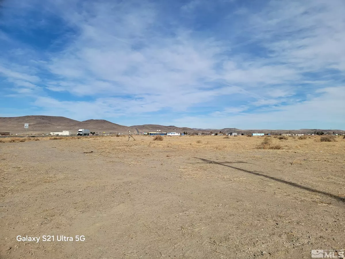 Silver Springs, NV 89429,3230 US Highway 95A N