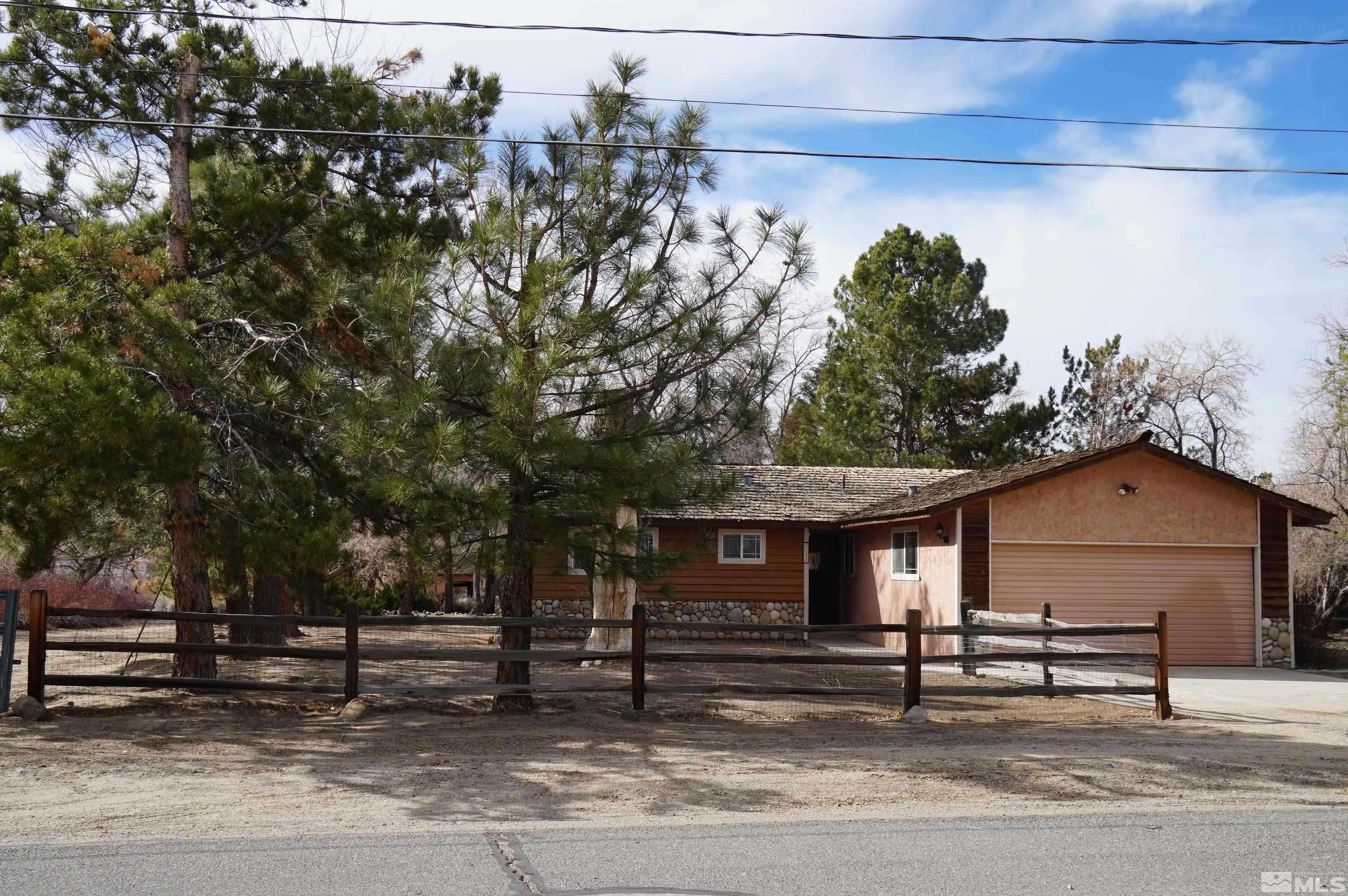2732 Stewart Avenue, Minden, NV 89423