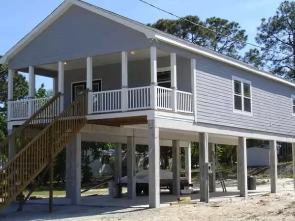 126 Carolina Street, Lanark Village, FL 32322