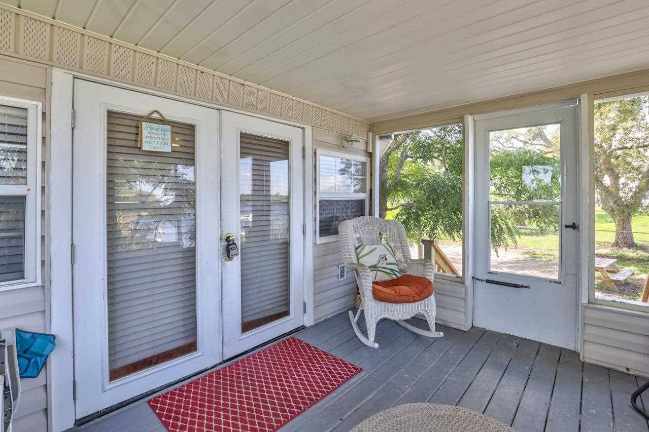 Carrabelle, FL 32322,295 River Road