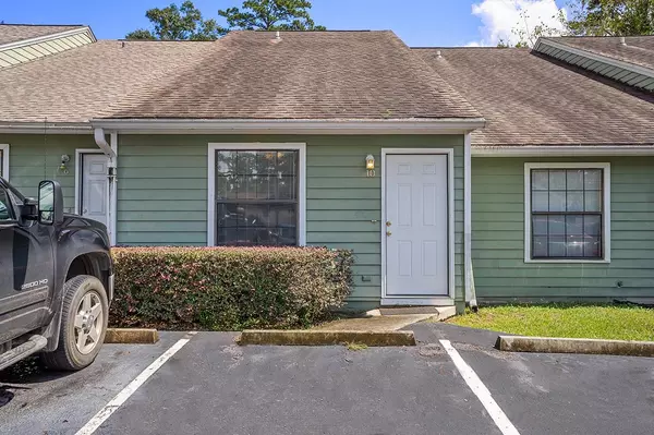 301 S Lipona Road #10, Tallahassee, FL 32304