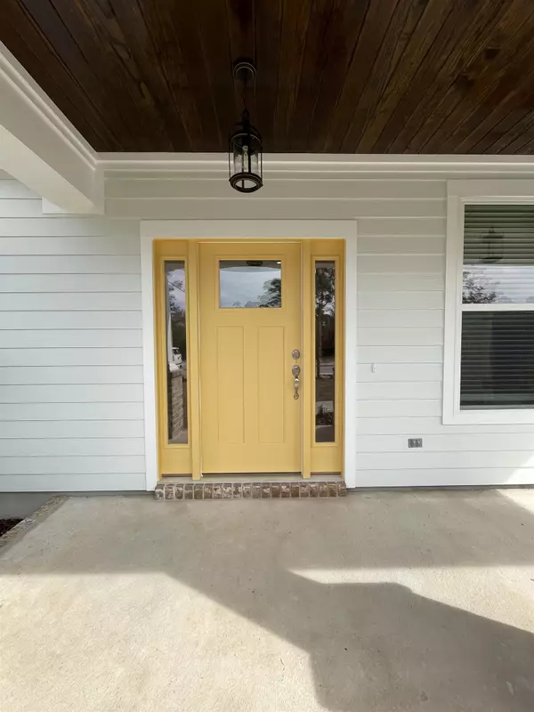 Carrabelle, FL 32322,308 Royal Tern Way