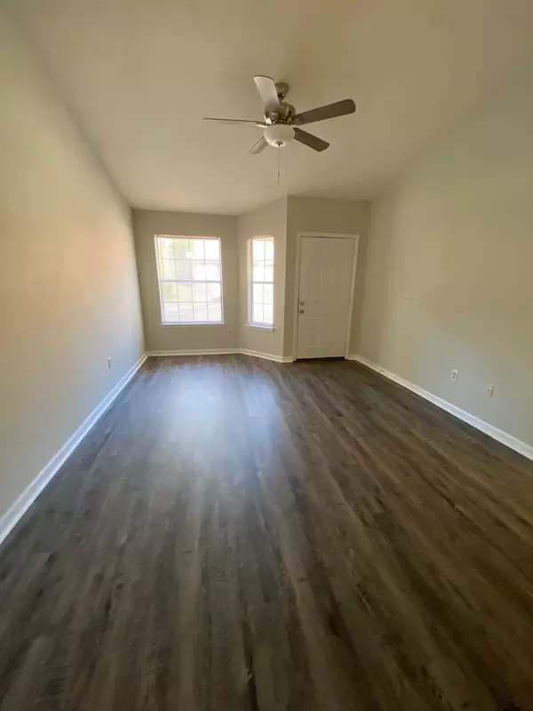 Tallahassee, FL 32302,2301 Hartsfield Way