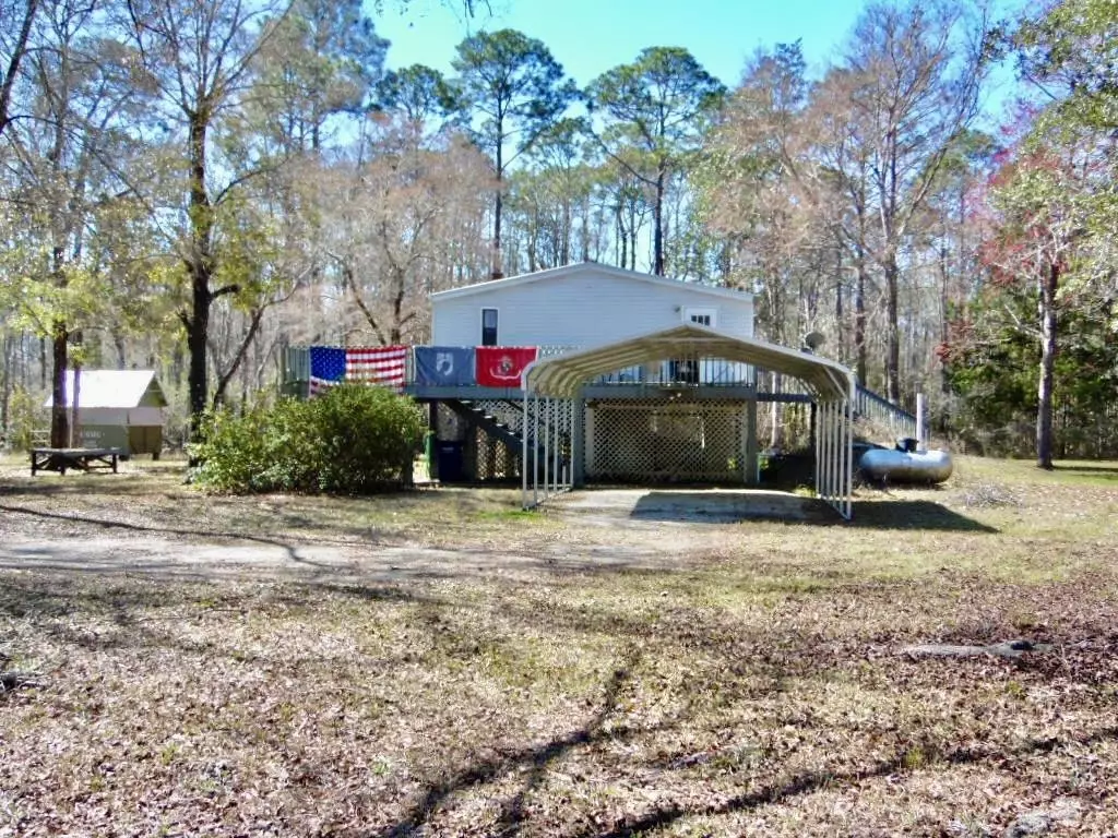 Carrabelle, FL 32322,2507 Hwy 67