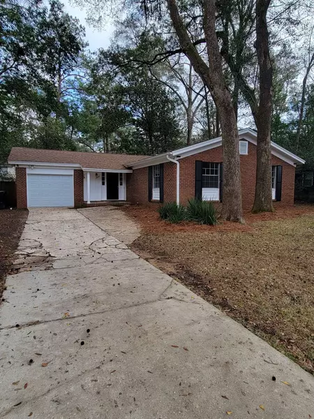 1825 Aaron Road, Tallahassee, FL 32303