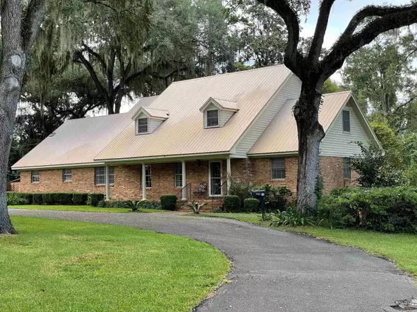 814 Lake Ridge Drive, Tallahassee, FL 32312