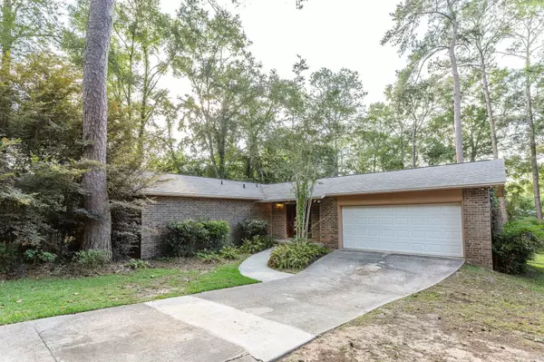 1404 Woodgate Way, Tallahassee, FL 32308