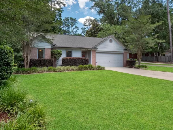 1768 Folkstone Road, Tallahassee, FL 32312