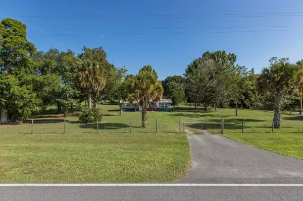 Mayo, FL 32066,1112 SW County Road 534