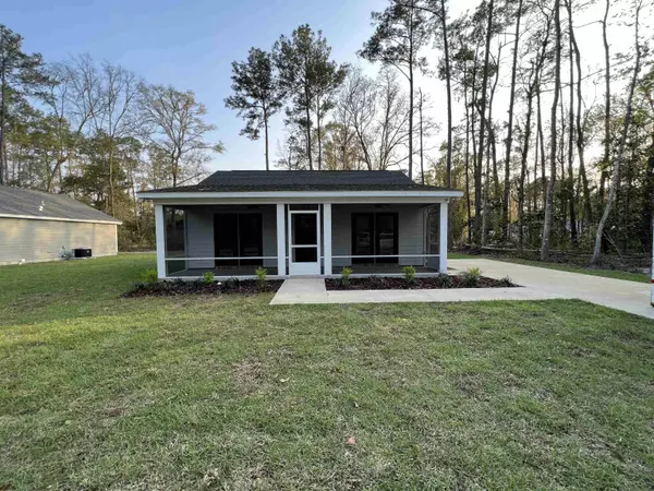 39 Wakulla Street, Sopchoppy, FL 32358