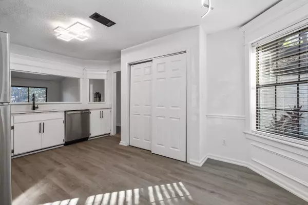 Tallahassee, FL 32303,2382 Peachtree Drive