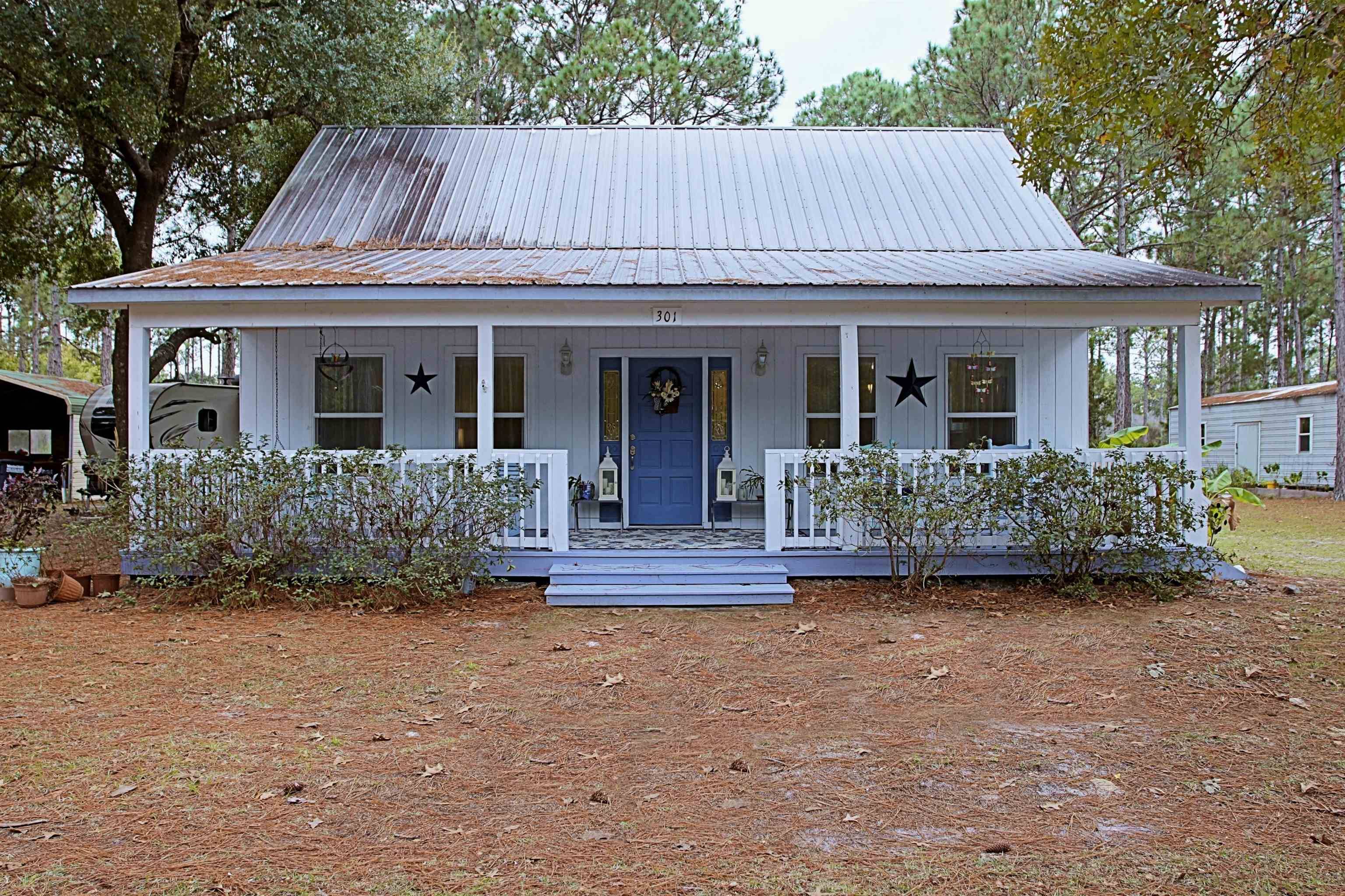 301 Baywood Drive, Carrabelle, FL 32322