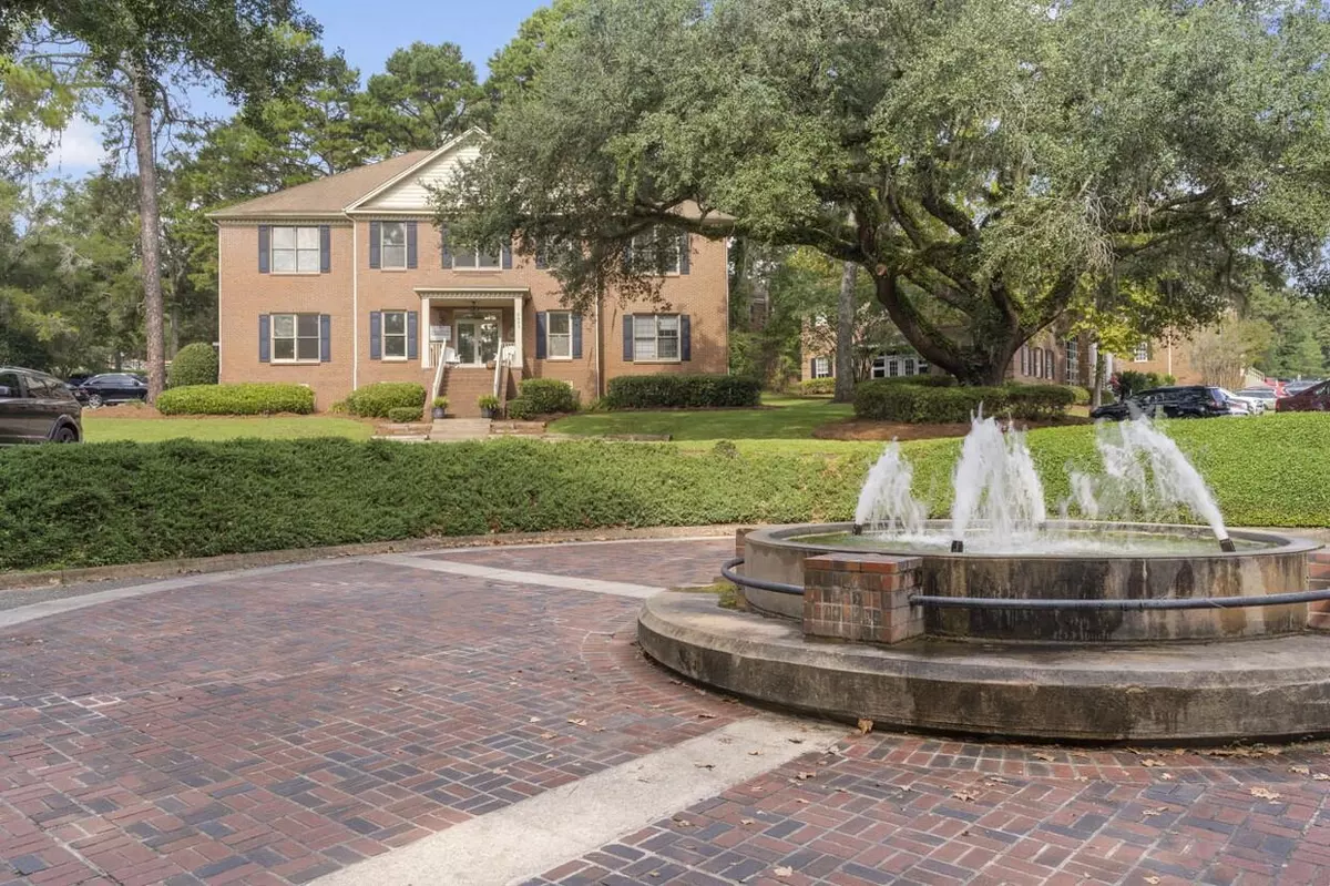 Tallahassee, FL 32308,2833 Remington Circle