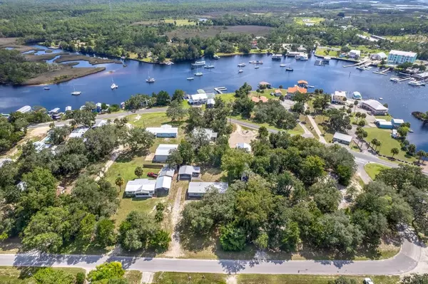 Steinhatchee, FL 32359,508 SE Second Avenue