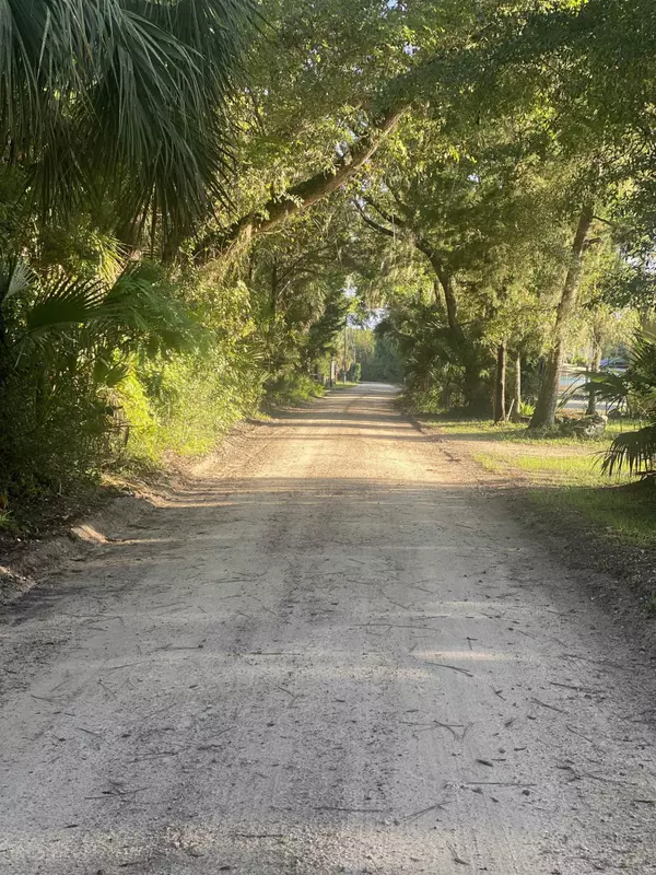 Steinhatchee, FL 32359,812 NW Third Street