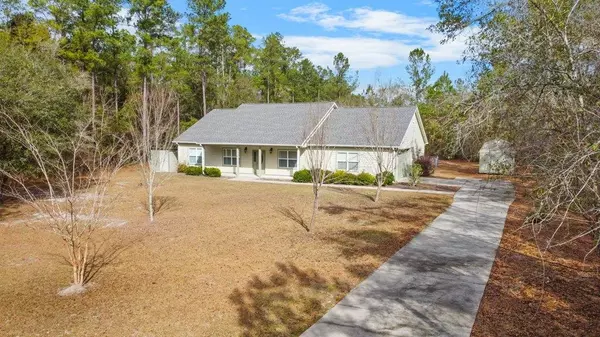 Sopchoppy, FL 32358,82 Persimmon Road