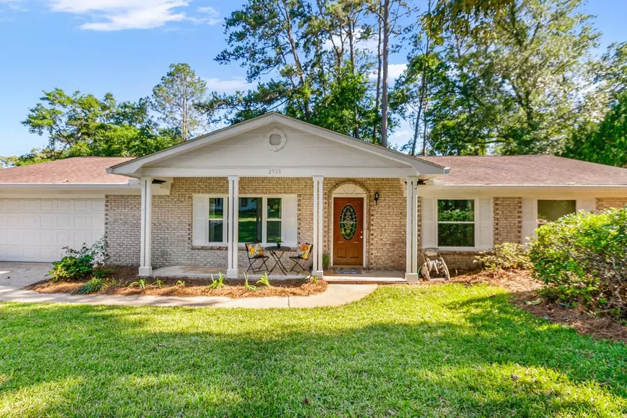 2935 Huntington Drive, Tallahassee, FL 32308