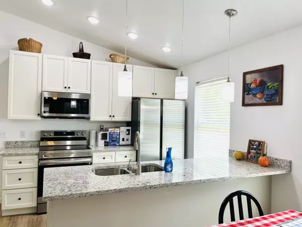 Tallahassee, FL 32317,950 CAP TRAM Road