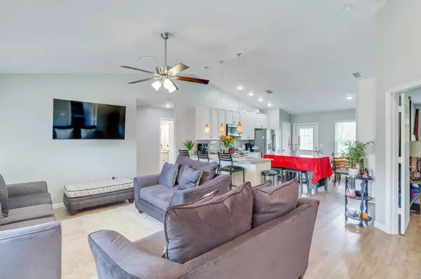 Midway, FL 32343,458 Mae Cato Drive