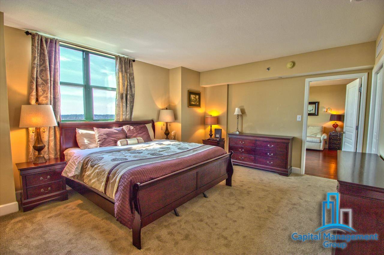 300 S Duval Street #1411, Tallahassee, FL 32301