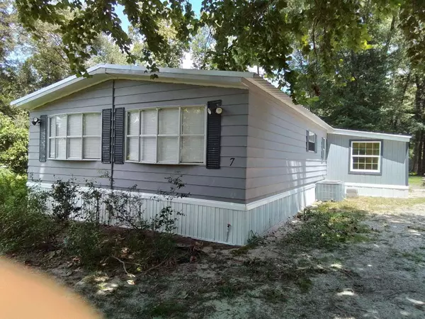 7 Dispennette Drive, Crawfordville, FL 32327