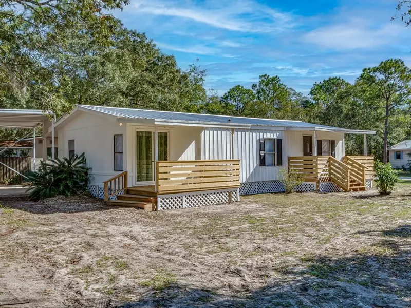 2 Geneva Avenue, Panacea, FL 32346