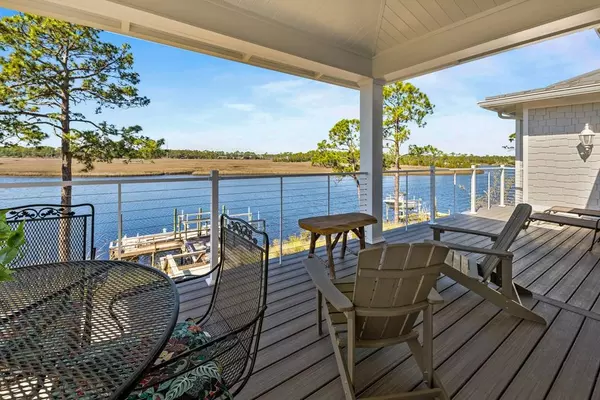 Carrabelle, FL 32322,911 Sunset