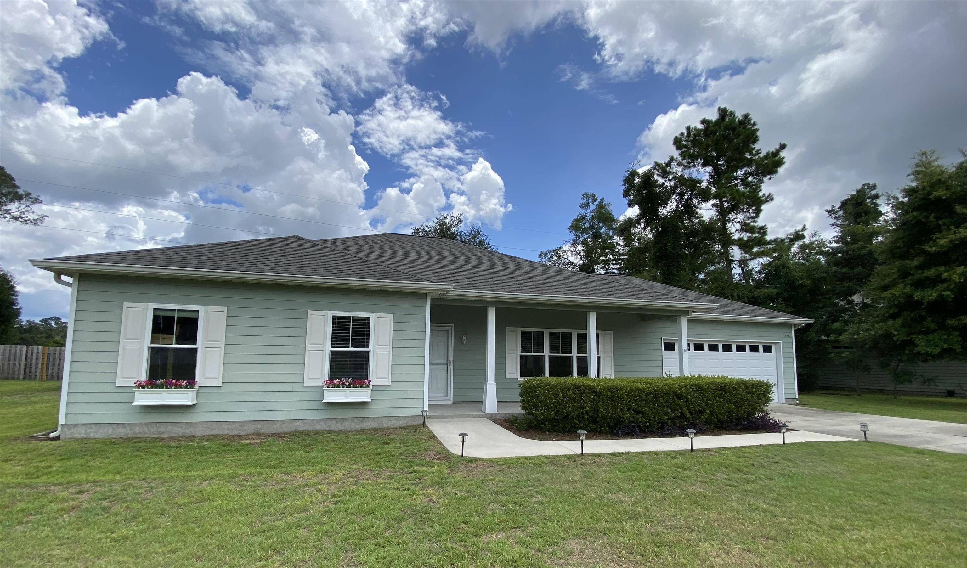 176 Linzy Store Road, Crawfordville, FL 32327