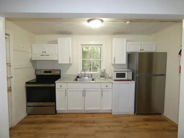 Monticello, FL 32344,895 Independent Street