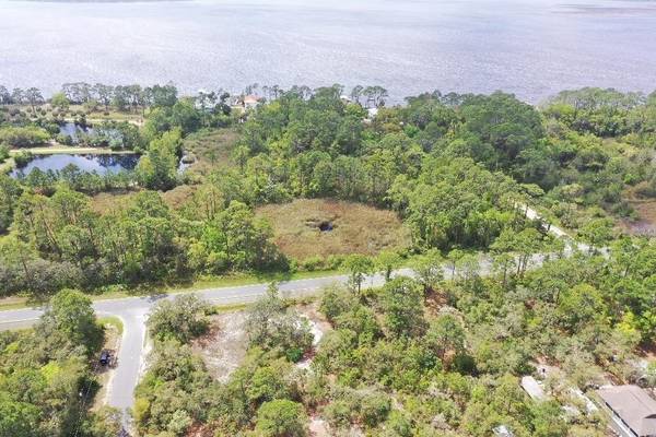XX Surf Road, Panacea, FL 32346