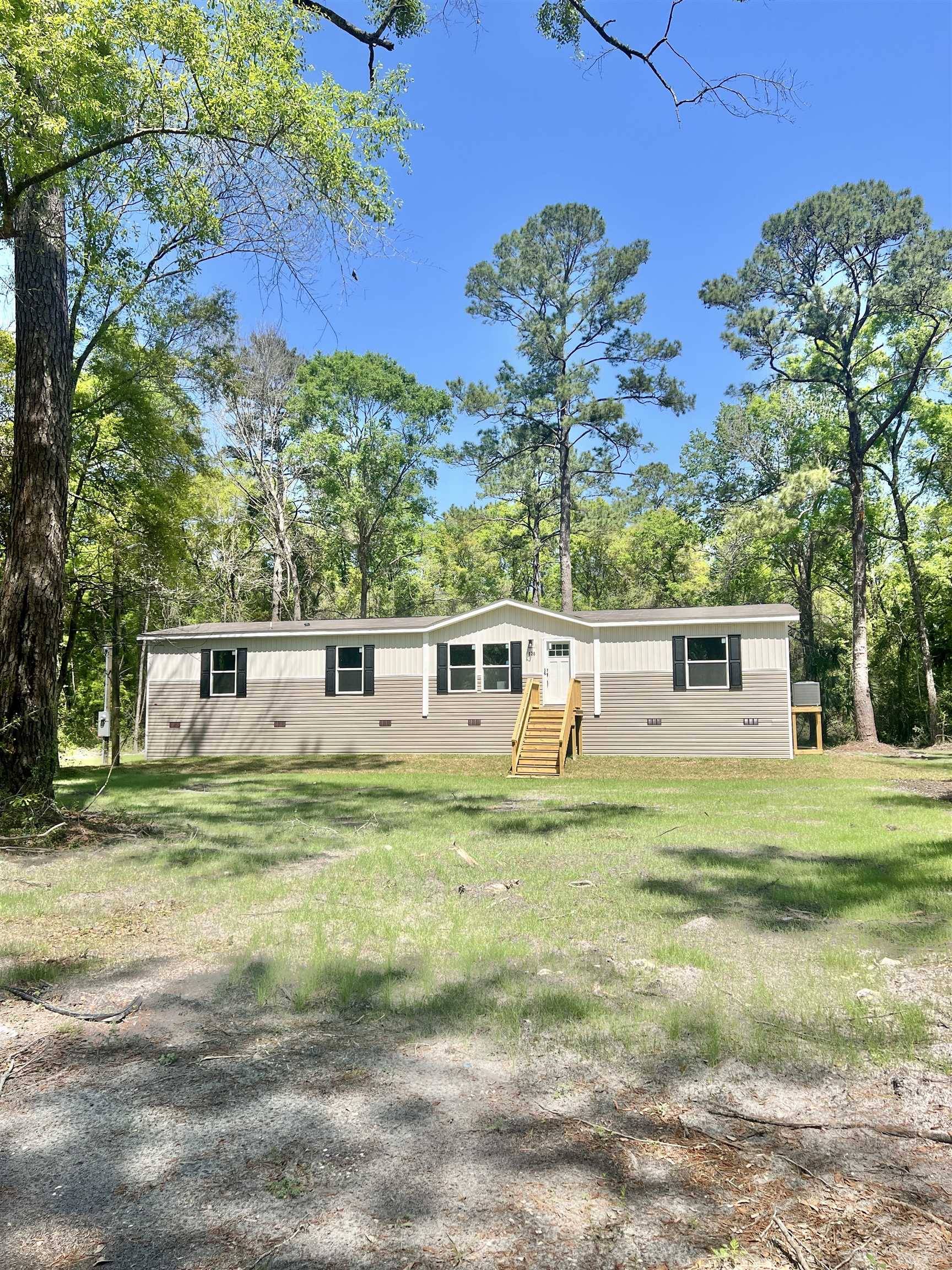 128 Mt Zion Road, Crawfordville, FL 32327