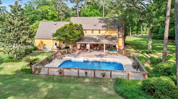 9544 Hawk Ridge Road, Tallahassee, FL 32312