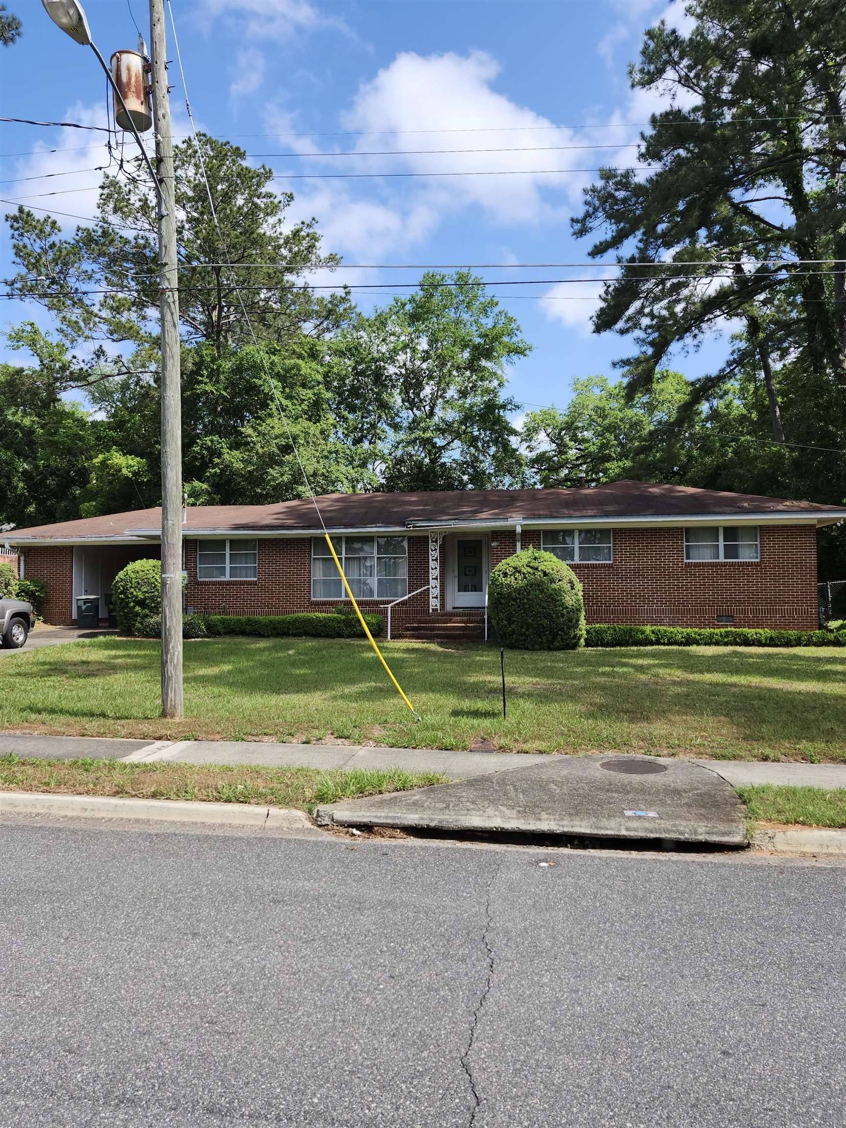 512 Hampton Avenue, Tallahassee, FL 32310-6216