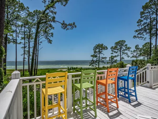 4522 St Teresa Landing, St Teresa, FL 32346