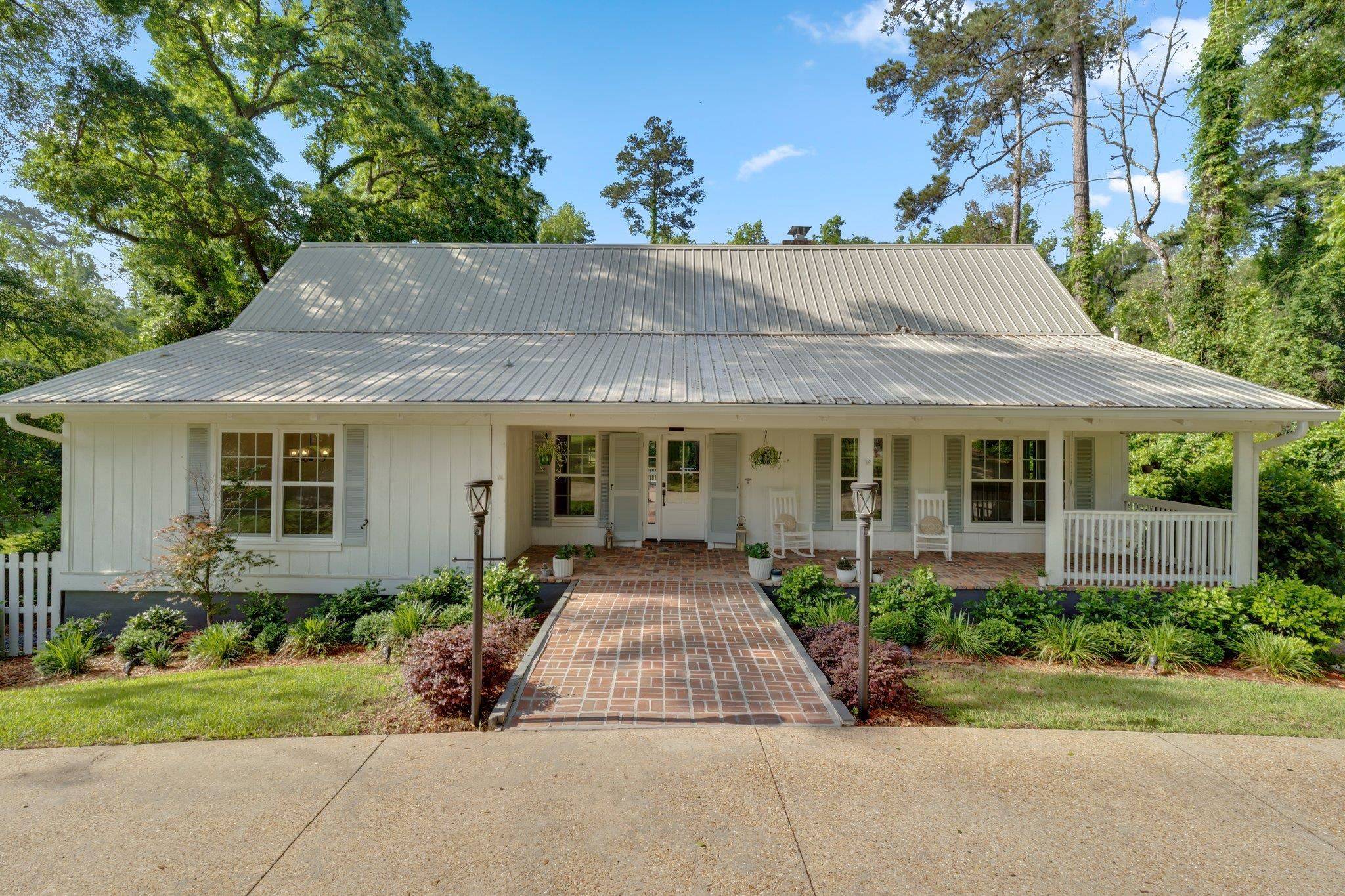 2241 Armistead Road, Tallahassee, FL 32308