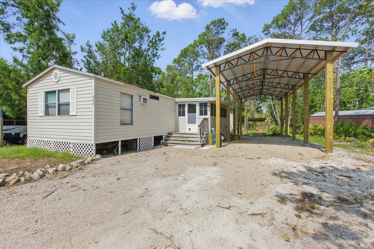 409 NE Second Street, Steinhatchee, FL 32359